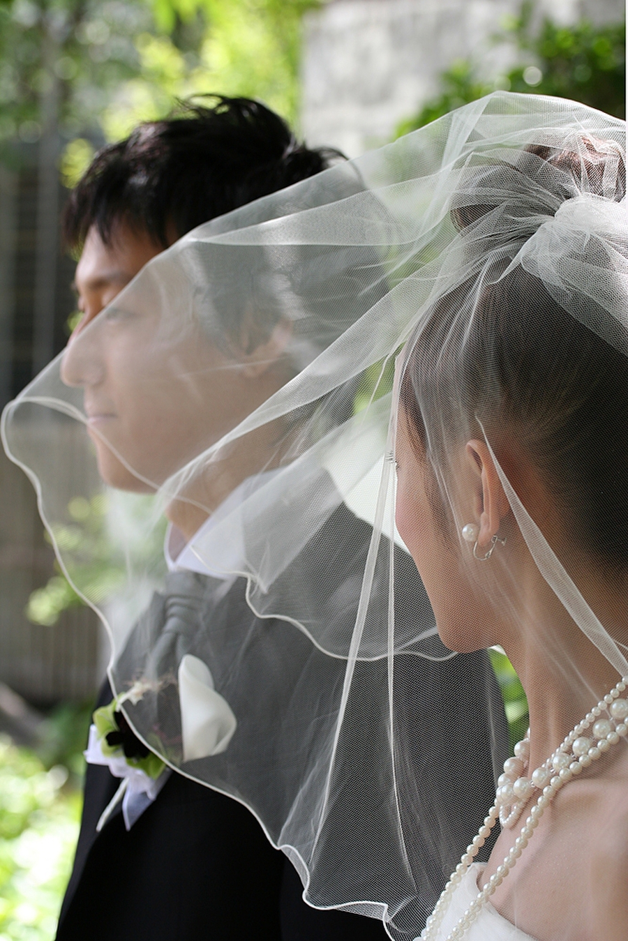 結婚式の新郎新婦